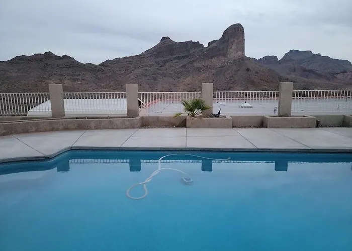 Strip Pool House With Game